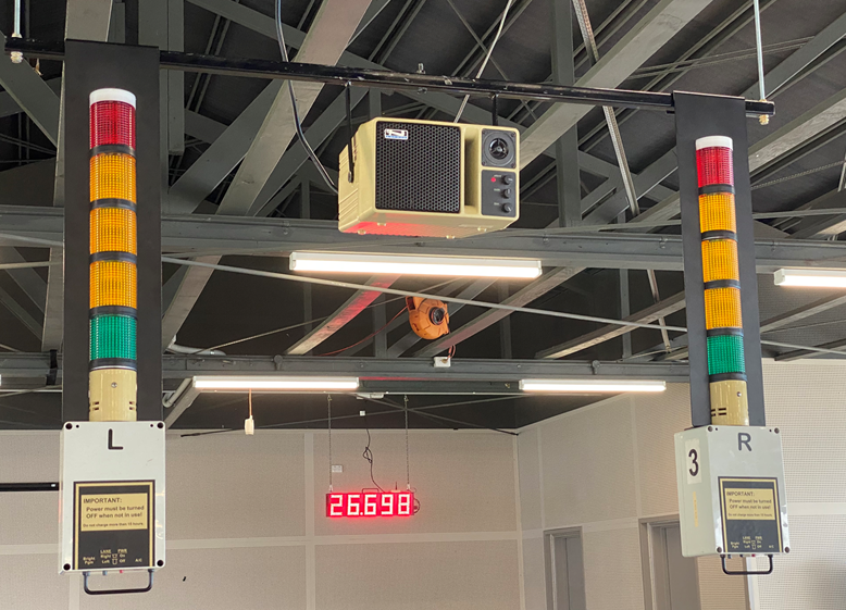 Light flyball store